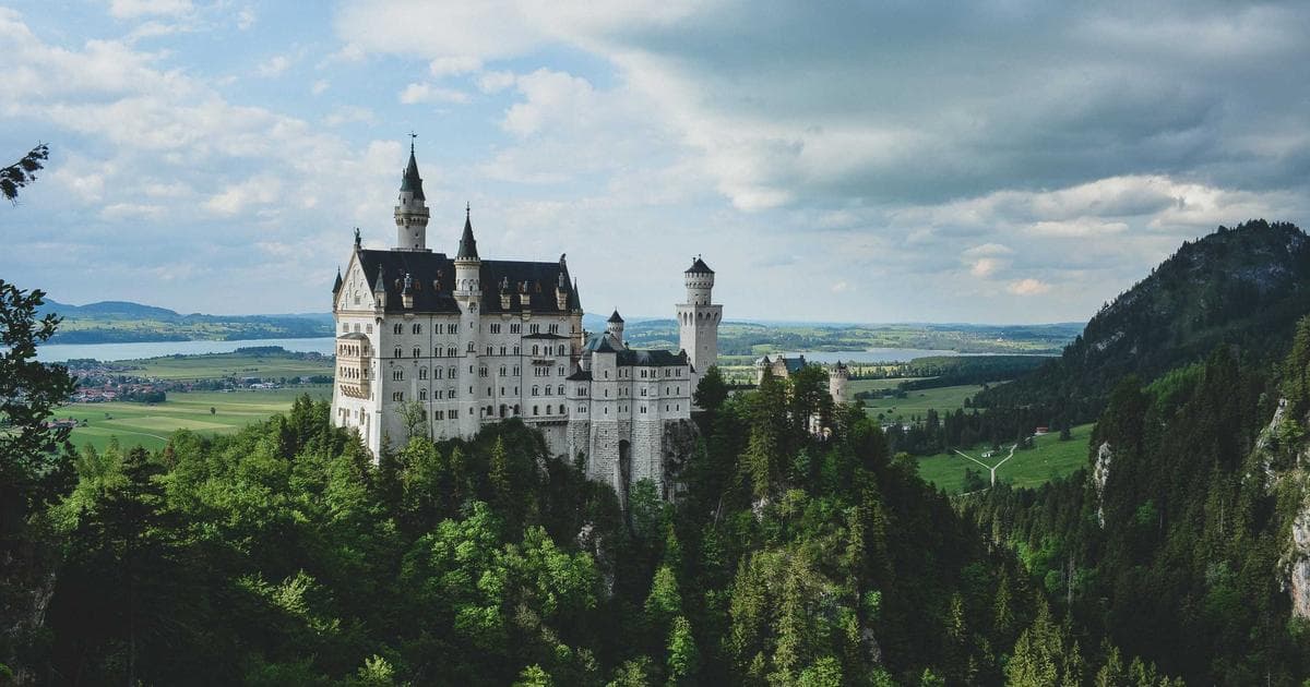 How to Uninstall Windows 10/11 Built-in Apps You Don't Need